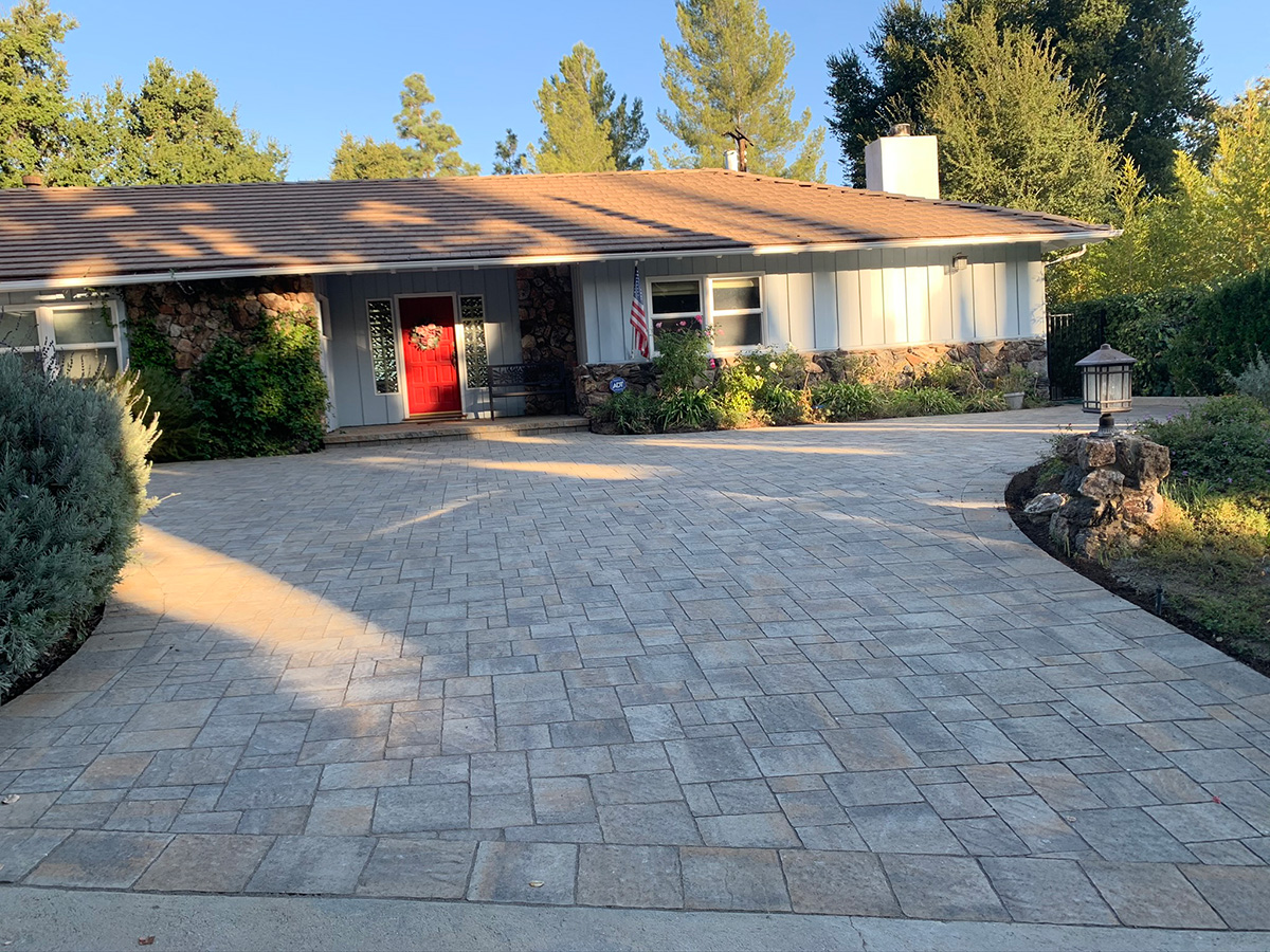 Driveway Pavers Project in Winnteka, CA